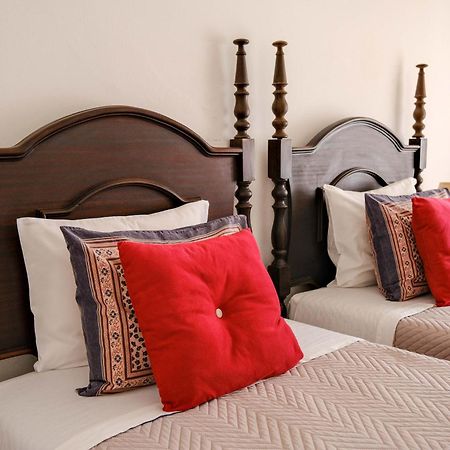Hotel 6/4 De Sado à Setúbal Extérieur photo
